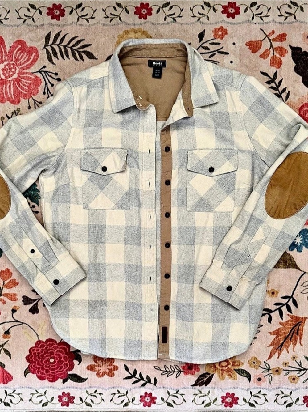 Roots Plaid Button Down in Blue & White Medium Like New